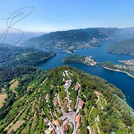 Casa De Casarelhos - Al - Geres